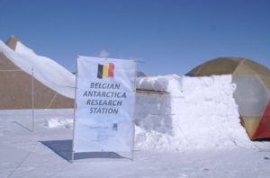 Basi BEL Antarctic Research camp Utsteinen