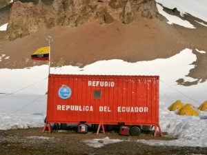 Basi ECU Refugio Antartico Ecuador