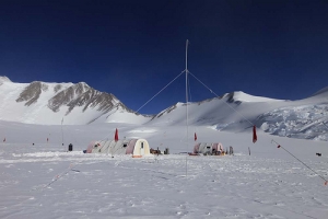 Basi_MNB_Mt-Vinson Camp2